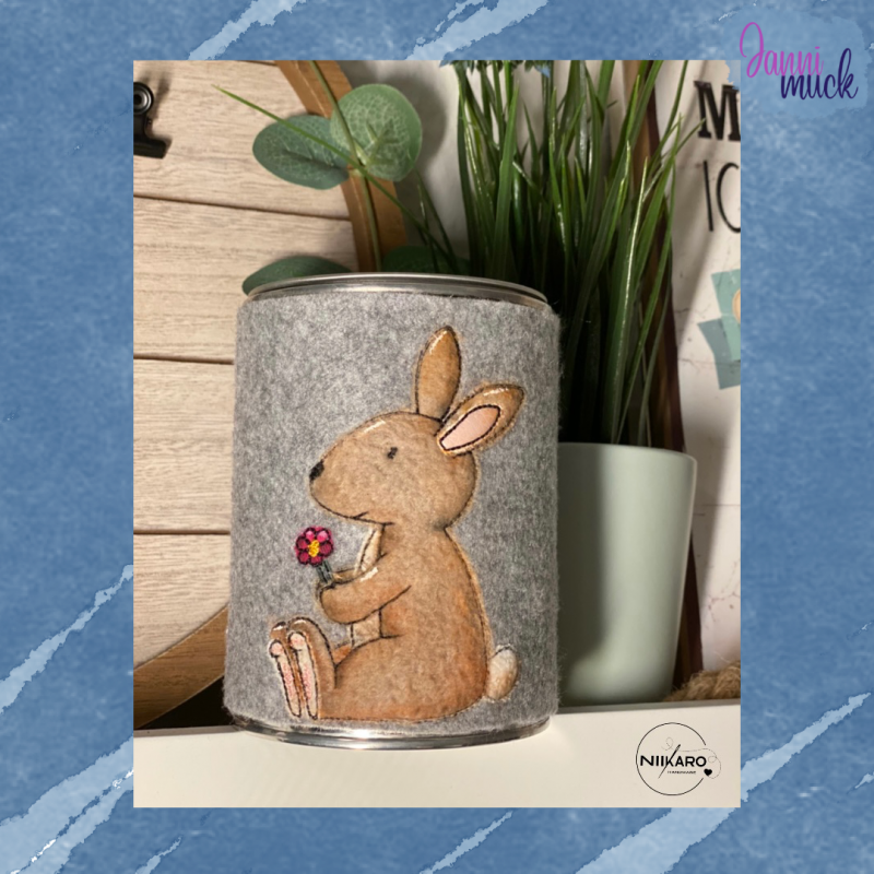 Doodle Stickdatei Hase Happy - Blume